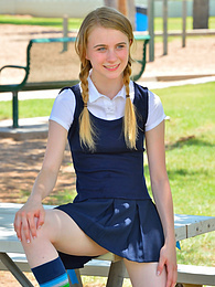 Schoolgirl Style pictures at very-sexy.com